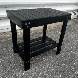 Small Wooden Black Stool Bench Seat! Great condition! 17.5x11.5x17in