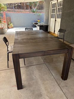 Kitchen table
