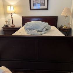 Queen Bedroom Set