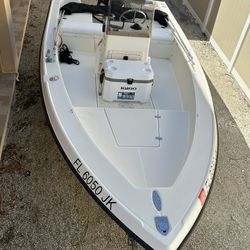 Hydrasport 16ft Boat