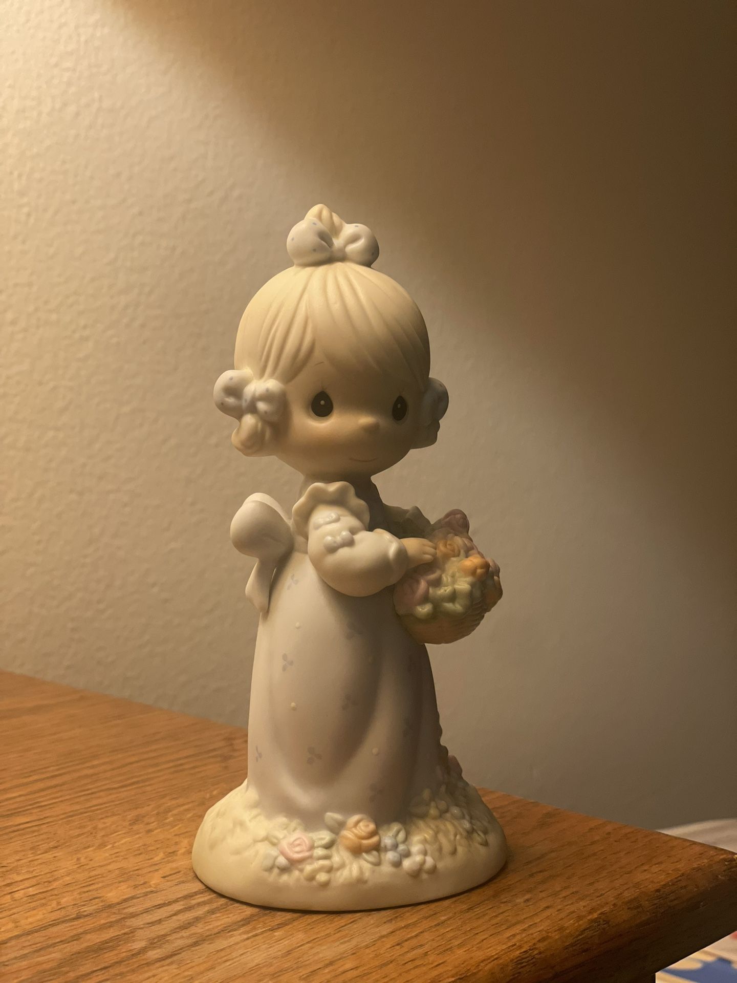 Precious Moments  "Take Time To Smell The Flowers" Figurine #(contact info removed)