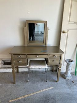 Really nice vanity