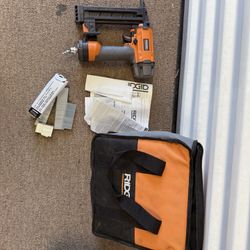 RIDGID Finish Stapler
