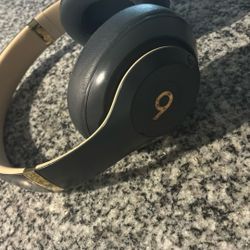 Beats Studio Pro 