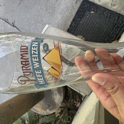 21 - 16oz Hefe weizen Glasses