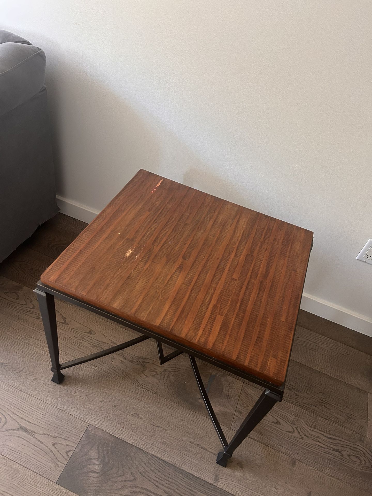 Free Coffee/Side Table
