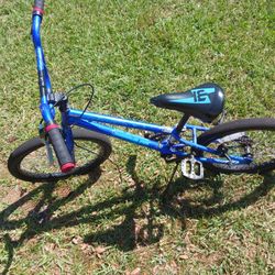 Mongoose Boys 20" Bike - Doesnt Run - See details