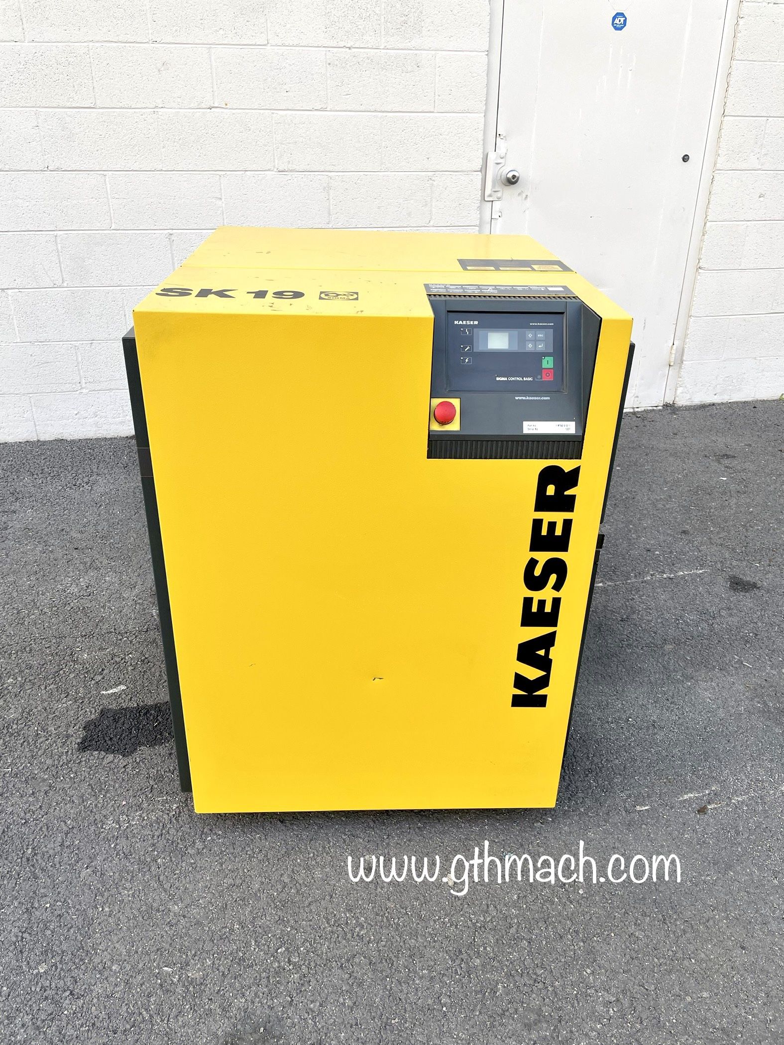 Kaeser SK 19 Rotary Screw Air Compressor 15 HP low hours