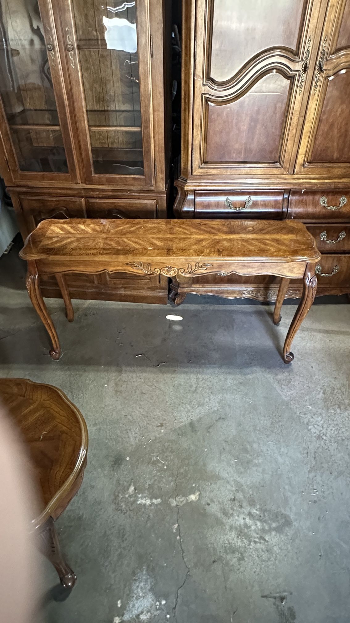 Hammary Vintage Console Table 1983 French Country