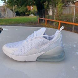 Brand New And Original Men's Nike Air Max's 270 Sneakers Sizes 8.5 