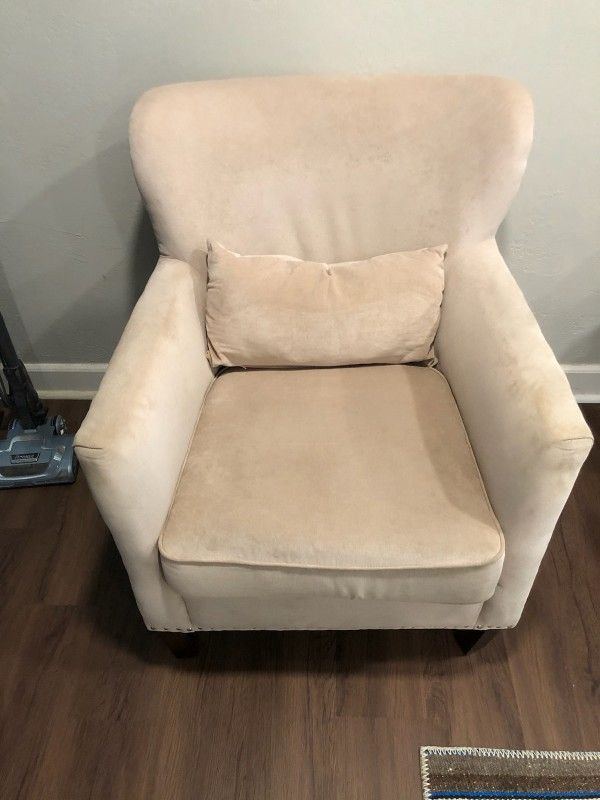White Armchair W/ Lower Back Pillow 