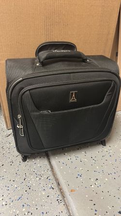 Travel pro roller bag