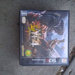 Japanese version of Monster Hunter 4 for the Nintendo 3DS. 