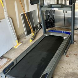 Horizon T303 Treadmill for Sale in Corinth TX OfferUp