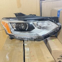 2018-2021 CHEVROLET TRAVERSE FRONT RIGHT PASSENGER SIDE HEADLIGHT LIGHT LAMP OEM
