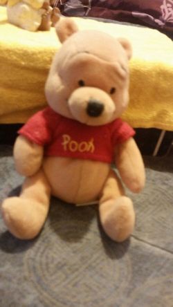 Beanie baby pooh