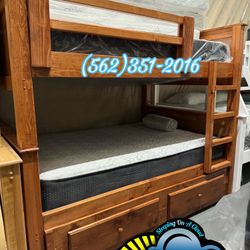 Full Triple Bunk Bed Oak With Mattresses Colchones Nuevos 