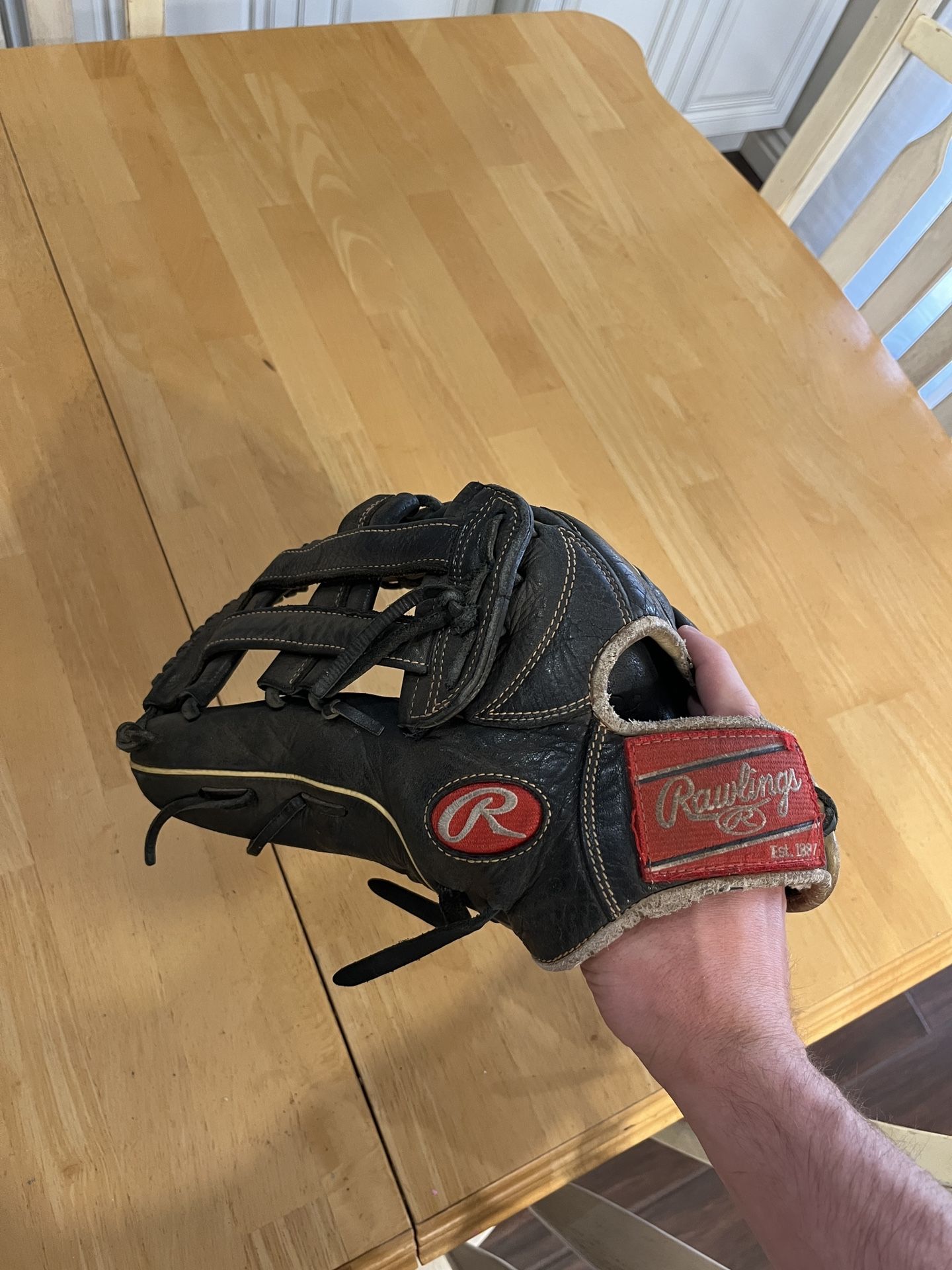 Left Rawlings Outfield Glove 