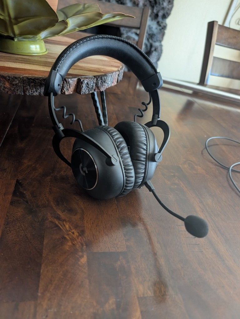Logitech Pro X2 Lightspeed Headset
