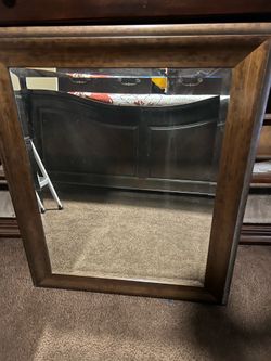 wall mirror