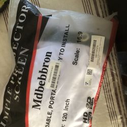 Simple projector screen 