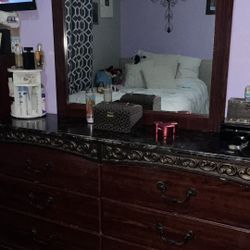 100 % Wood Dresser 
