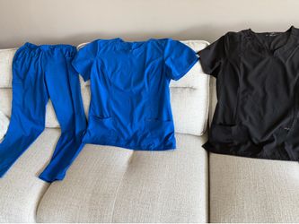 Infinity scrubs BRAND NEW (L)