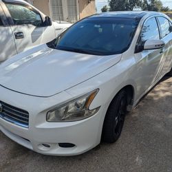 2009 Nissan Maxima 