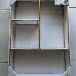 Shelf White Gold 