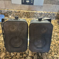 Outdoor Speakers 