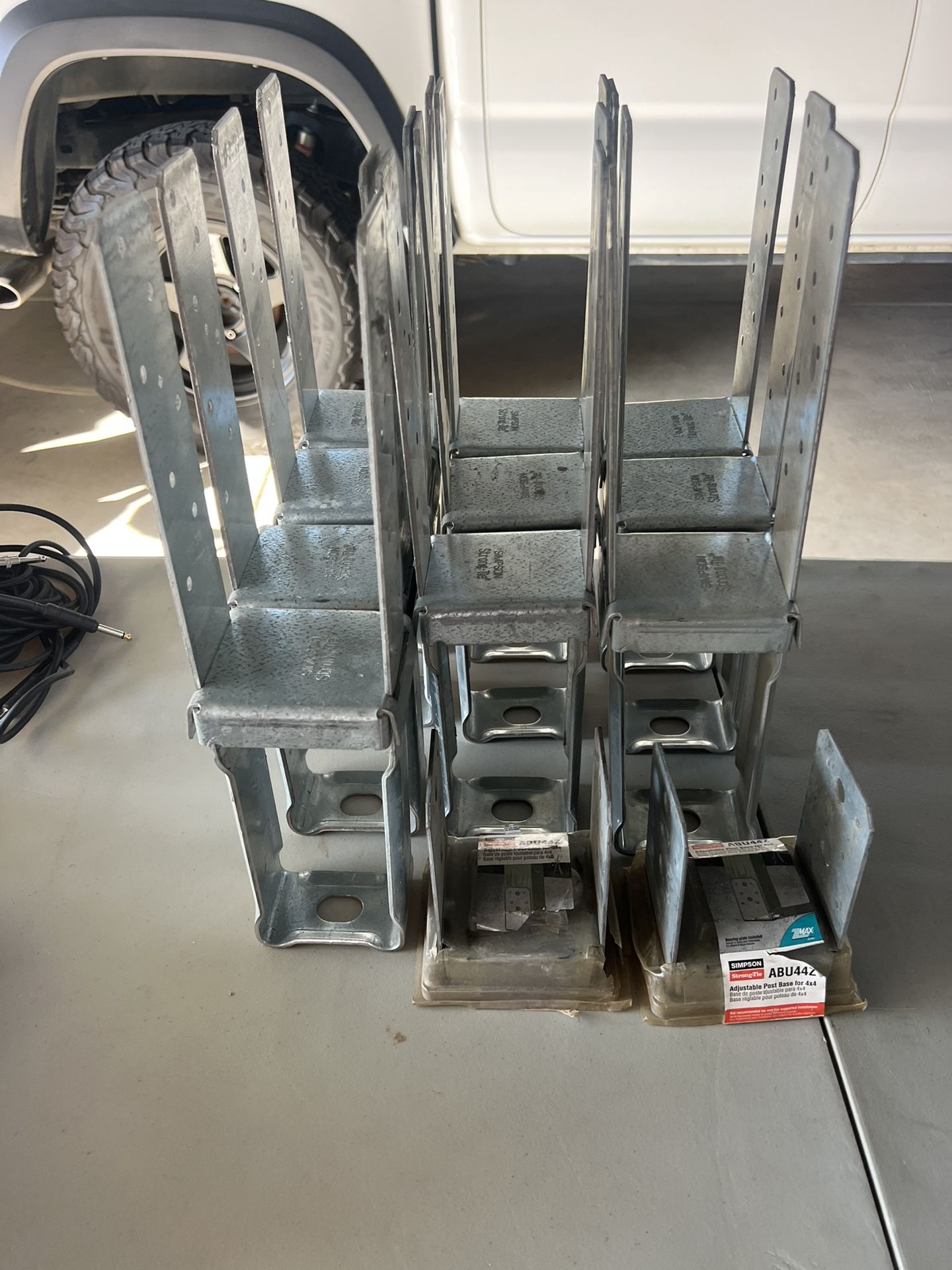 CB44 Simpson post base 4x4, new have 12,