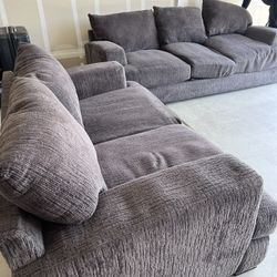 BIG OVERSIZED Beautiful GREY COUCH 