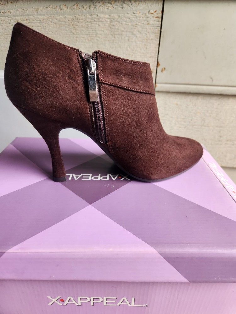 Brand New Women's Heels π