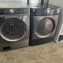 KENMORE ELITE WASHR AND DRYER 