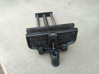10" Columbian rapid-adjusting woodworking vise
