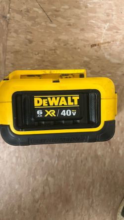 DEWALT 40v Battery Plus Charger