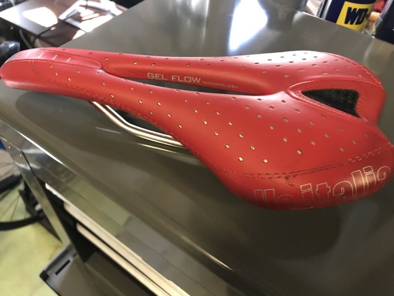 Selle Italia SLR gel flow bicycle saddle seat Vanox rails
