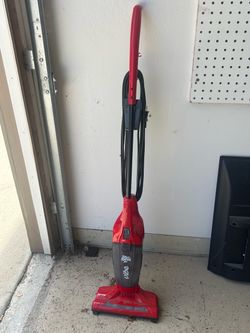 Dirt Devil Vacuum