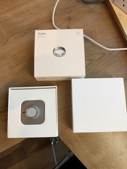 Oura Ring 4, Size 11, Brushed Silver, New