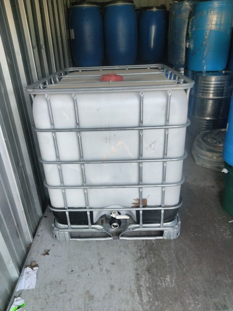 275 Gallon Tank