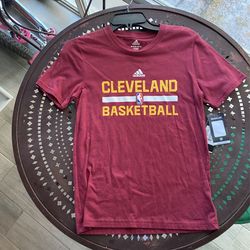 New With Tags! Cleveland Cavaliers NBA Tshirt Boys 10 - 12 
