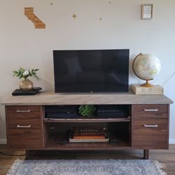 Credenza/ Entertainment Center
