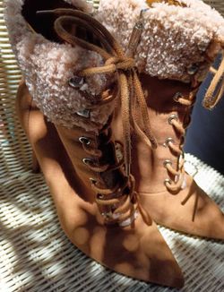 Cute heel boots