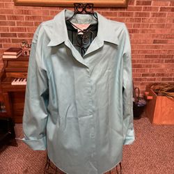 Casual Corner Non-iron Cuff long sleeve, button front blouse Top Green L Large