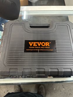 [344].  VEVOR Pocket Hole Jig Kit, 34 Pcs Pocket Hole Jig System with 11" C-clamp, Fixture, Step Drills, Wrenches, Drill Stop Rings, Square Drive Bits