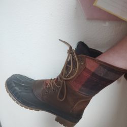  Kamik High Top Boots!!