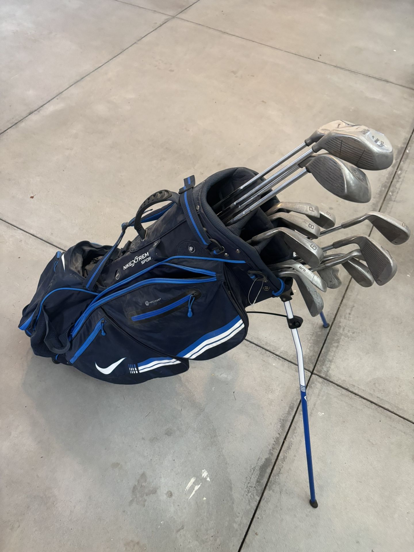 Full Set Of Golf Clubs