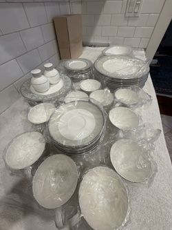 Noritake-10 Settings 