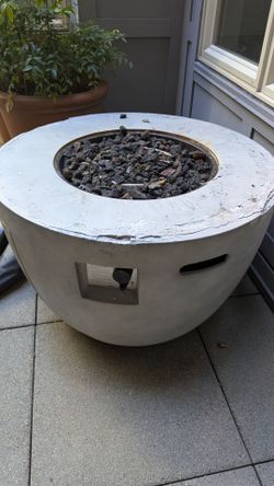 Round Concrete Outdoor Gas Fire Pit