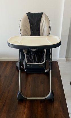 Kids high chairs
